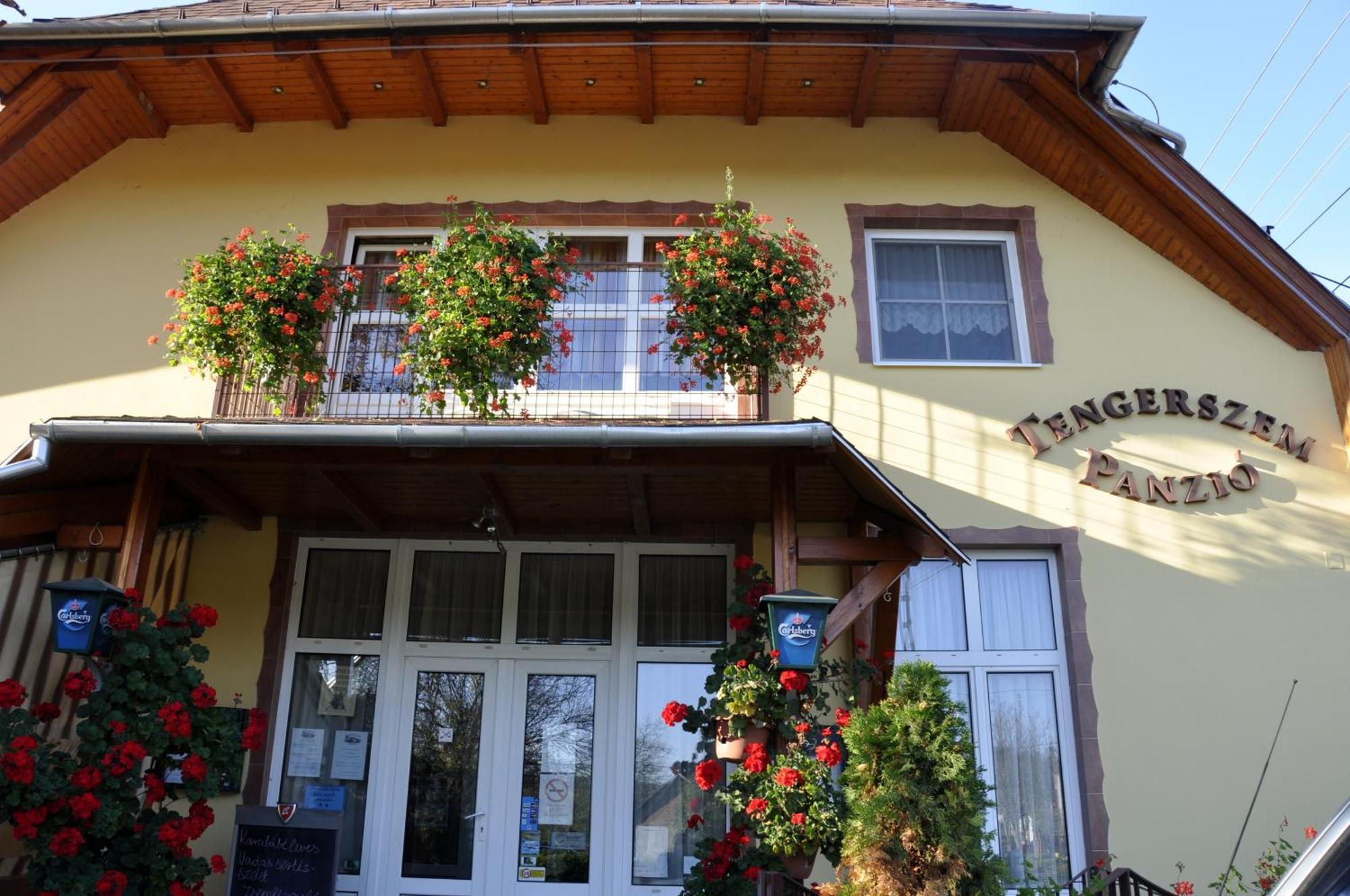 Tengerszem Panzio Bed and Breakfast Bánk Buitenkant foto